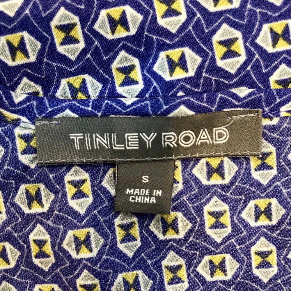 * Tinley Road • Ruffle Tank/Crop Top - Picture 4 of 5